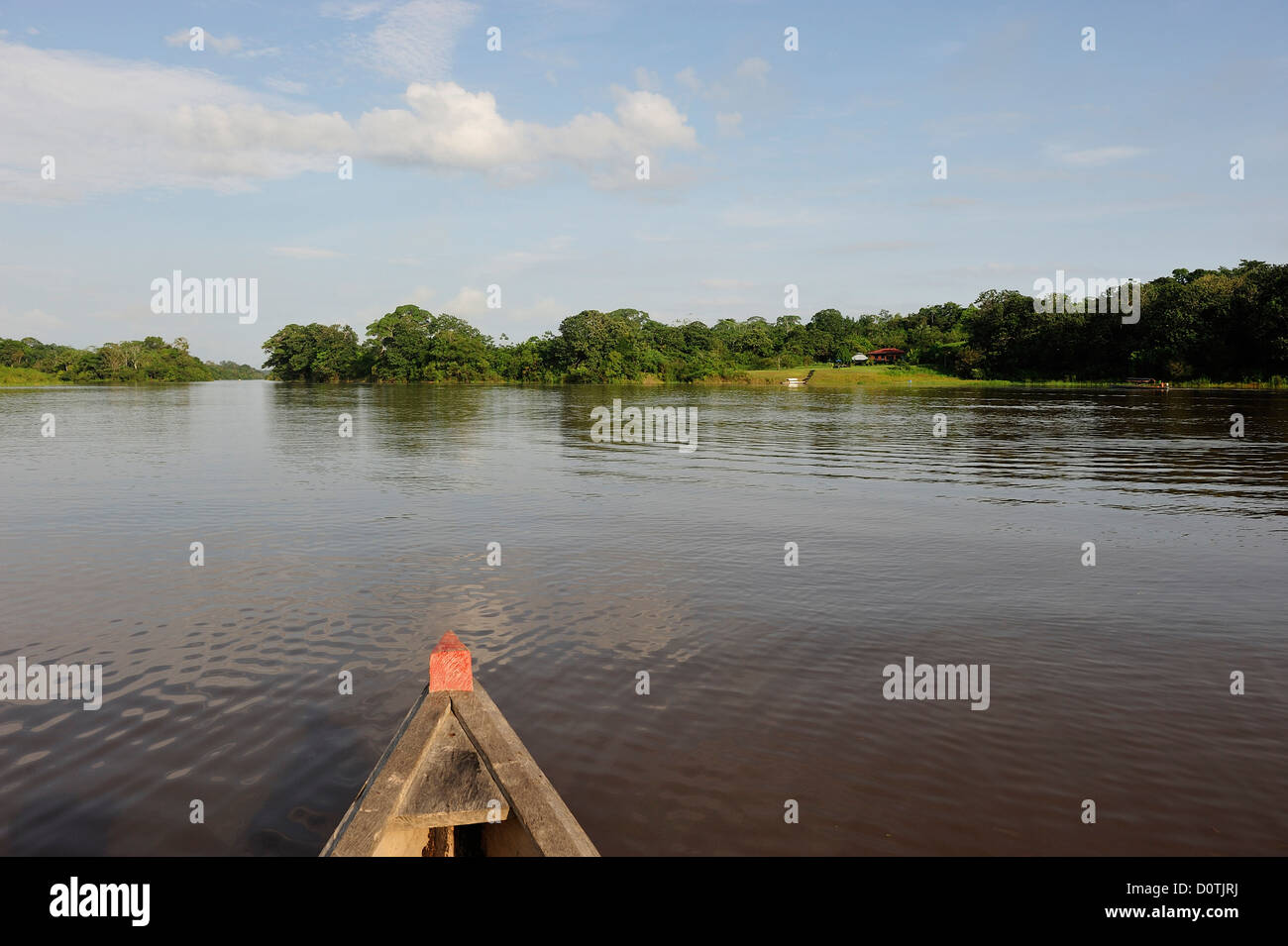Barca, sul fiume Amazon, sul fiume Puerto Narino, Colombia, Sud America Foto Stock
