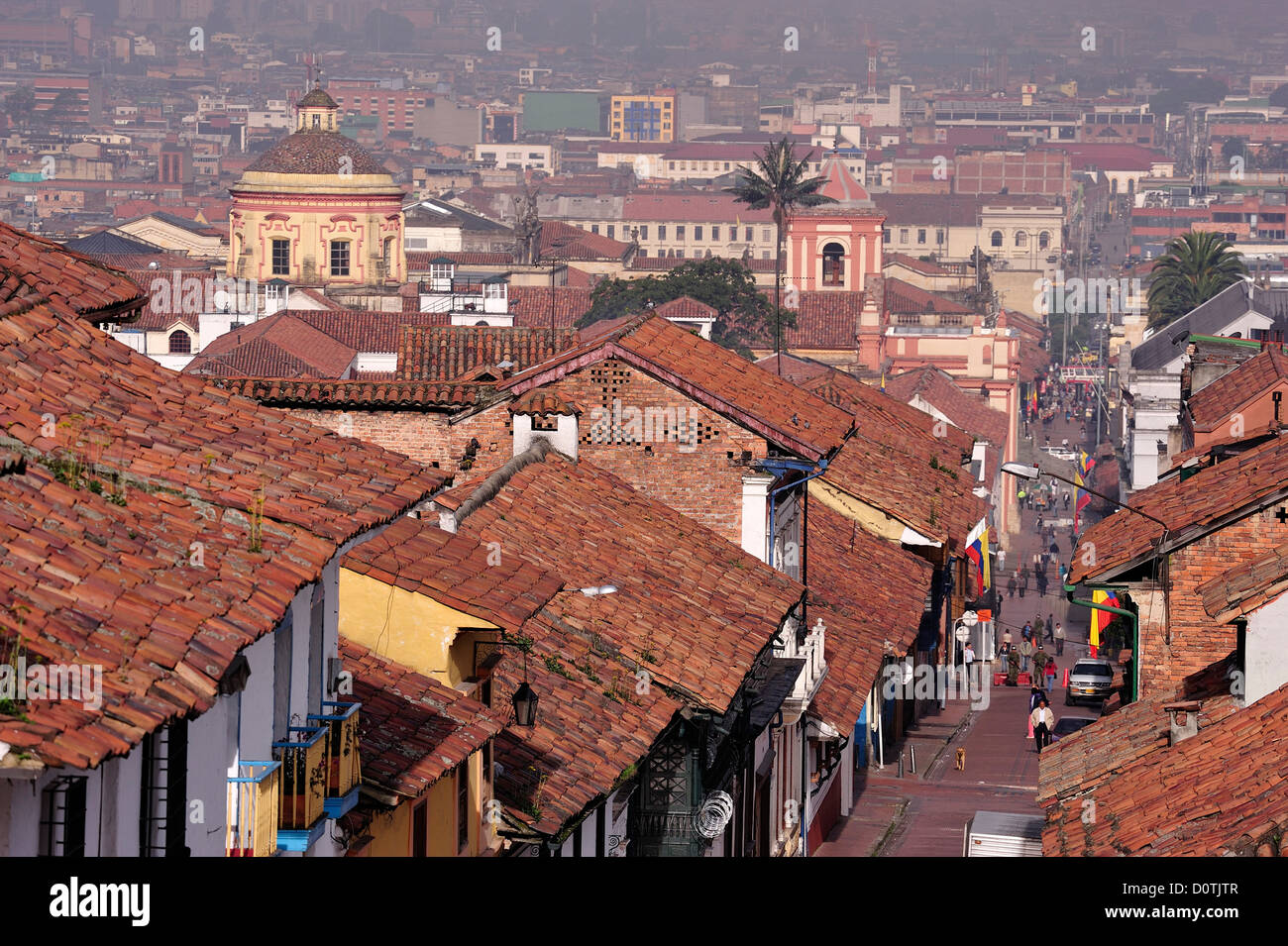 Vista, città vecchia, piastrelle, tetti, centro storico, Bogotà, Colombia, Sud America Foto Stock