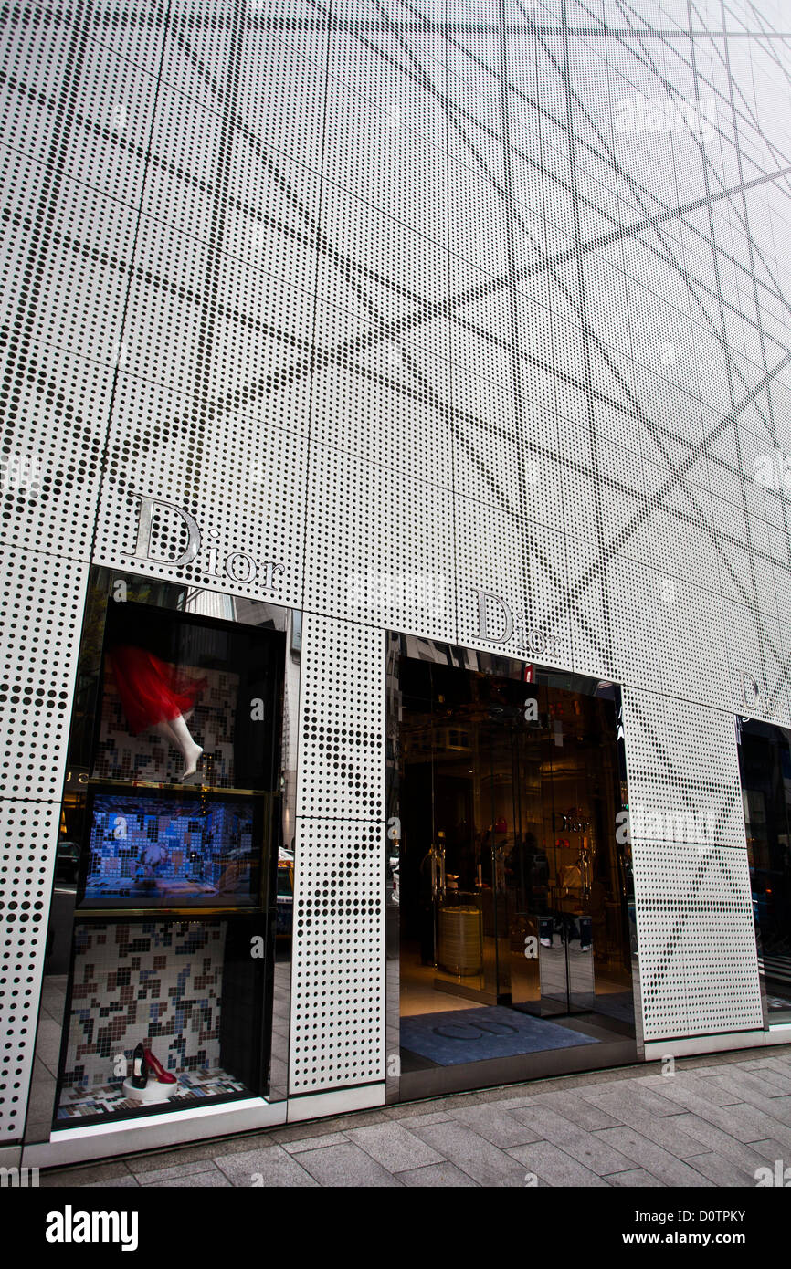 Giappone, Asia, vacanze, viaggi, Tokyo, Città, Ginza, distretto commerciale, display, downtown, ingresso, Dior, famosa finestra, facad Foto Stock