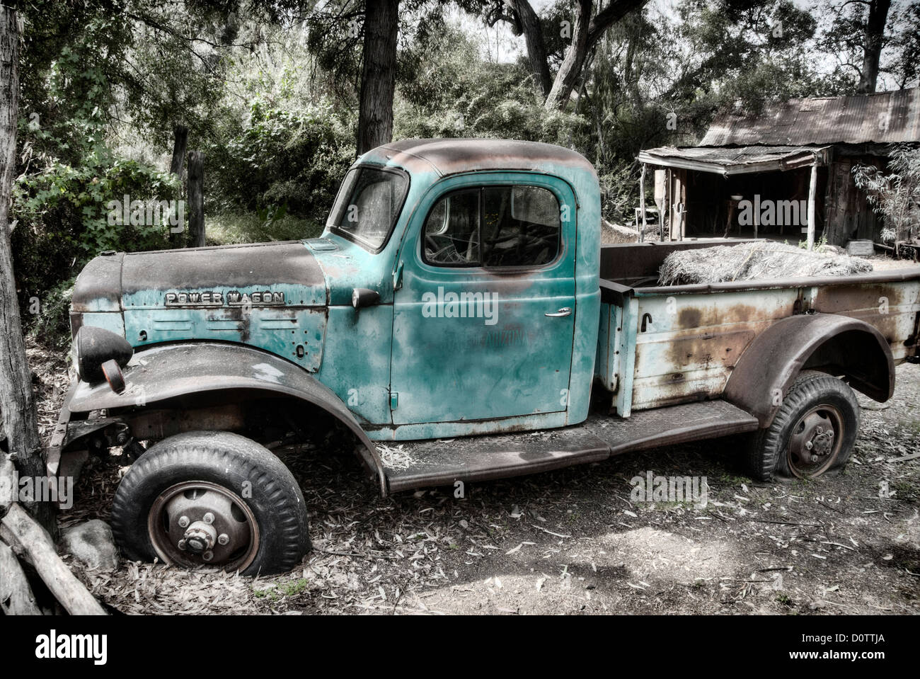 Vecchia fattoria, carrello, carrello, old-timer, alienato, arrugginito, STATI UNITI D'AMERICA, Stati Uniti, America, auto Foto Stock