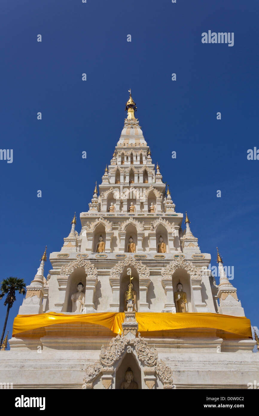 Triangolo Pagoda di Wat (Tempio) Chedi Liam a Wiang Kum Kam, Chiangmai Thailandia. Foto Stock