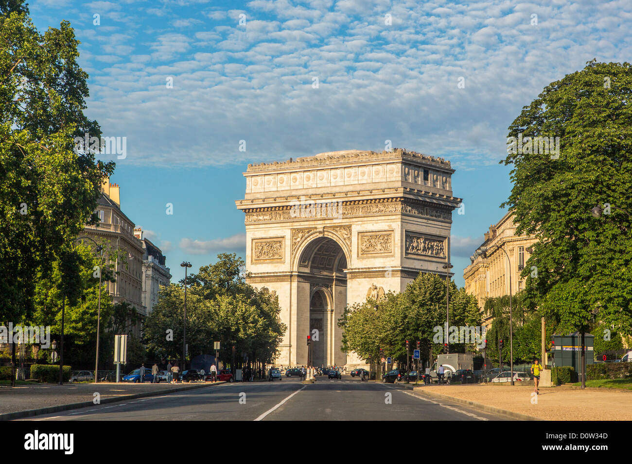 Francia, Europa, viaggi, Parigi, città Arc de Triomphe, Triumph, arco, architettura, arte, avenue, grande edificio, edifici, memori Foto Stock