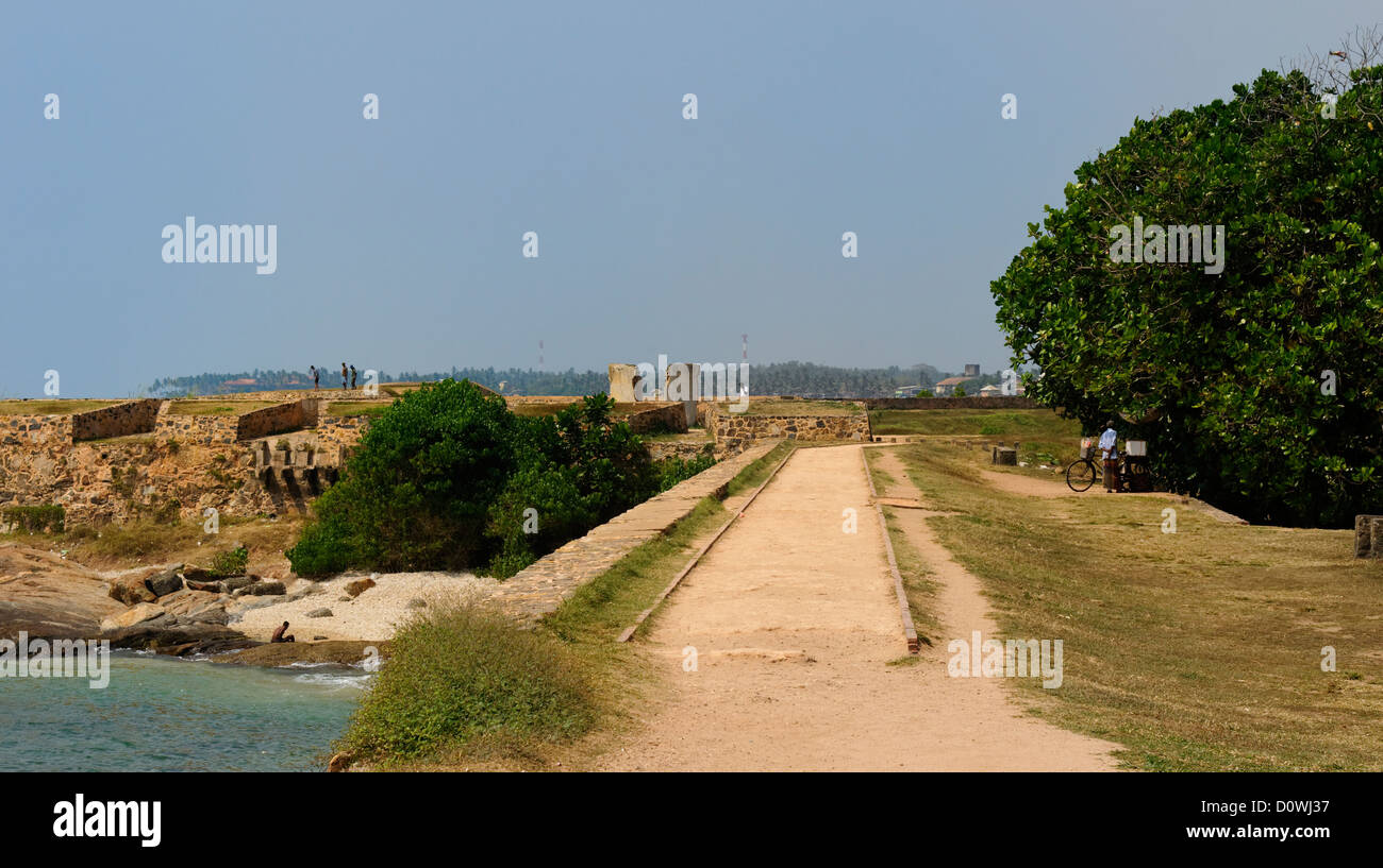 Le pareti esterne e passeggiate con la cucitura sul Forte Galle, Sri Lanka, Foto Stock