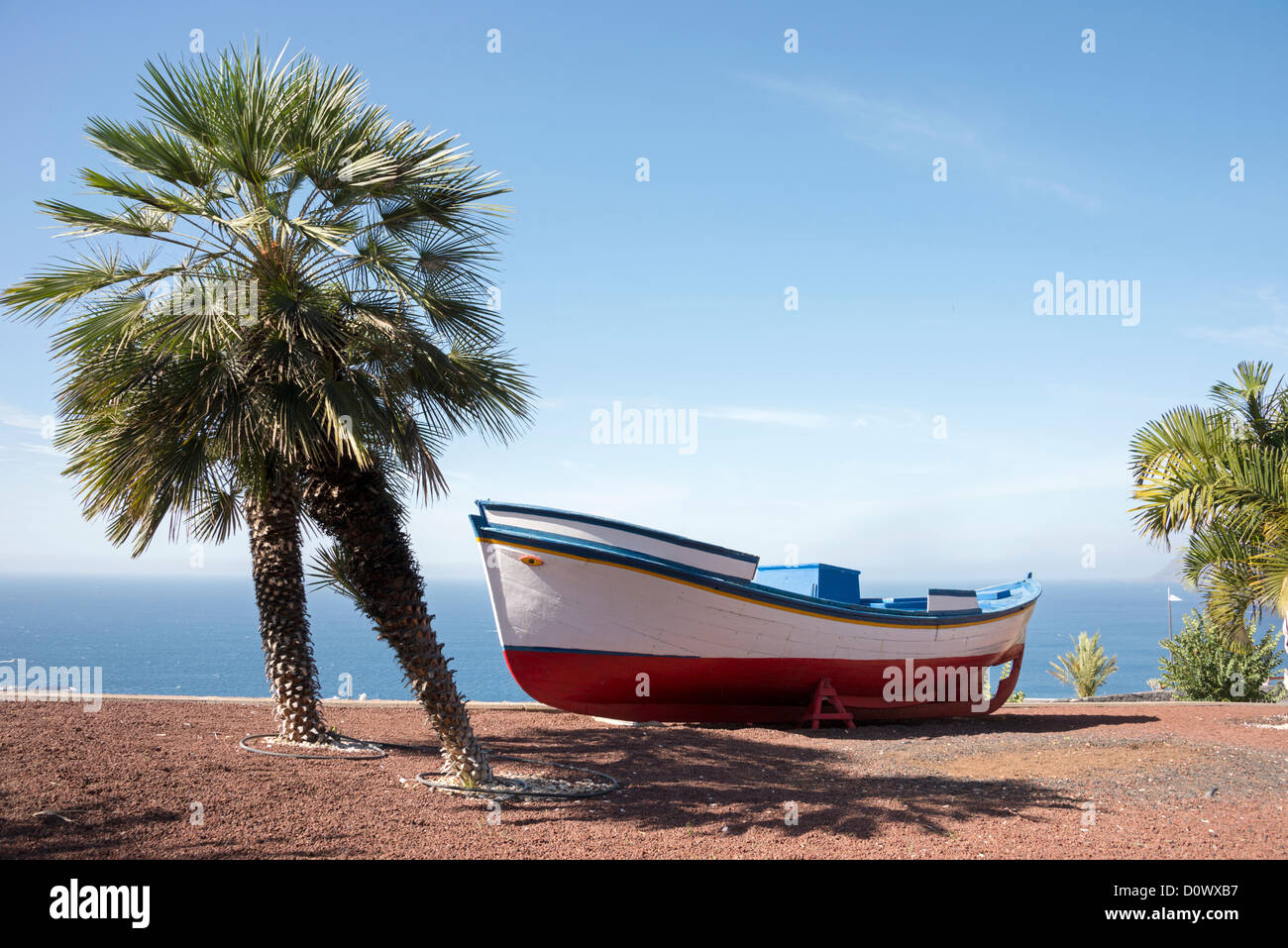 Tipica scena di una barca sull'isola di Tenerife Foto Stock