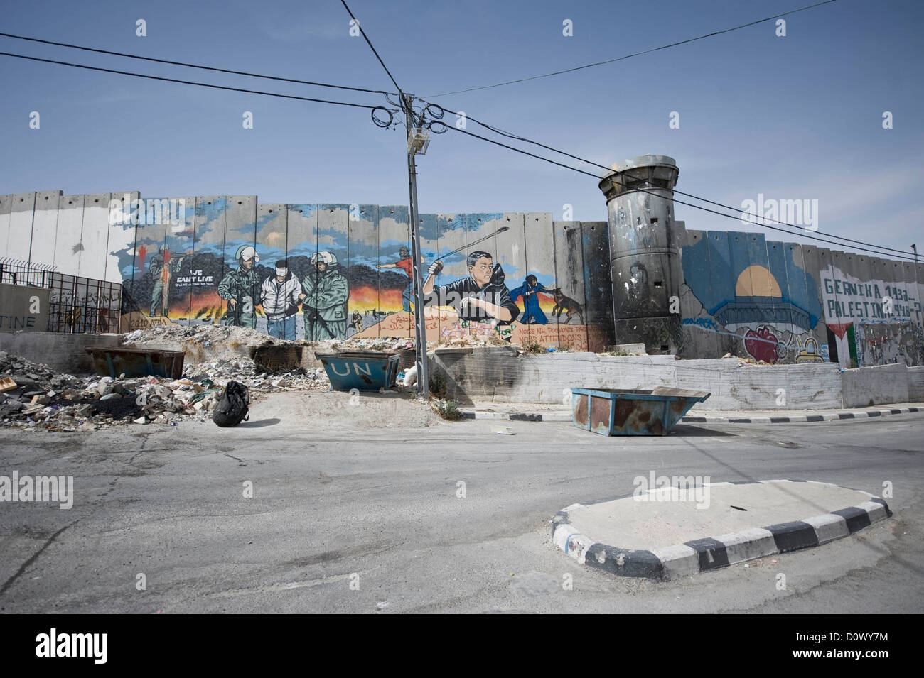 La parete di separazione in Cisgiordania dividendo l'Ebreo e popolazione palestinese in Cisgiordania, Palestina. Foto Stock