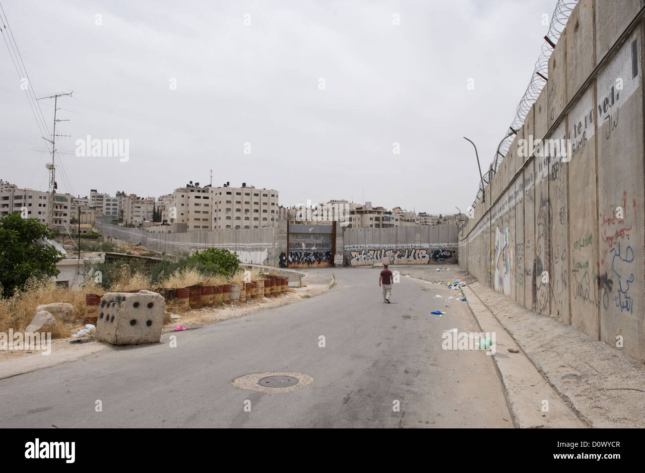 La parete di separazione in Cisgiordania dividendo l'Ebreo e popolazione palestinese in Cisgiordania, Palestina. Foto Stock