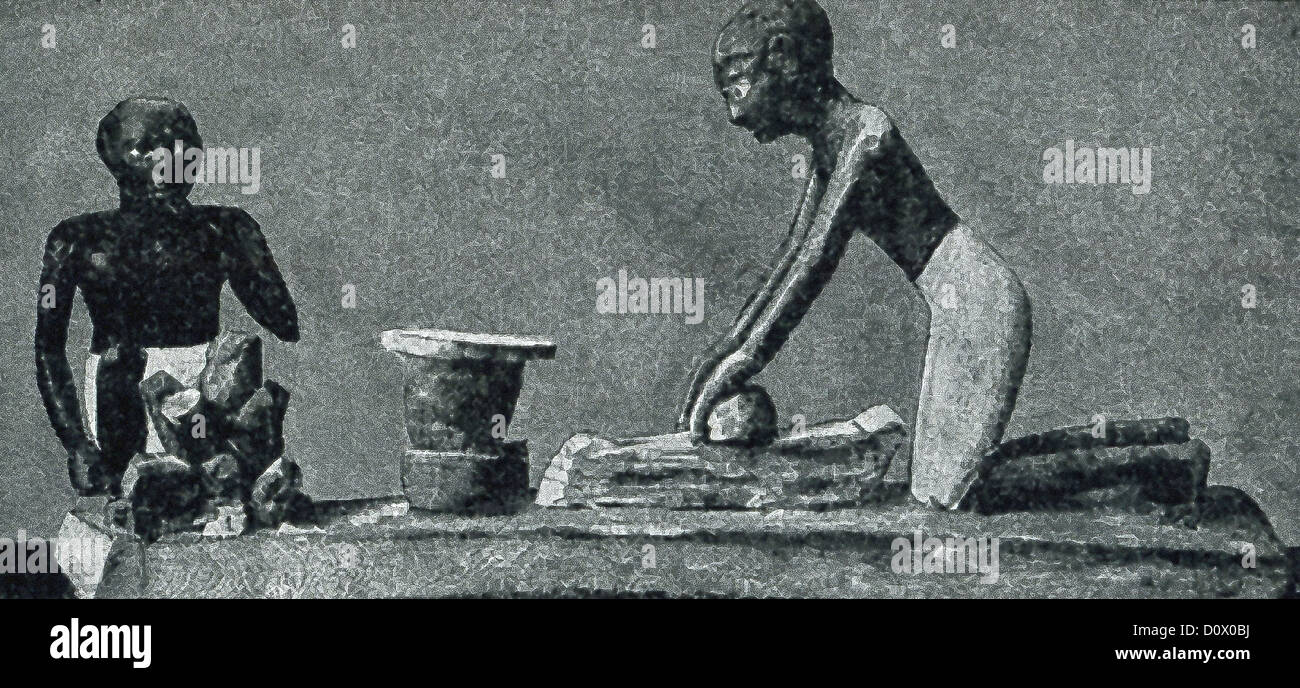 Questa rappresentazione di legno che le date dell'Egitto in sesta dinastia mostra un fornaio impasto di laminazione in una panetteria. Foto Stock