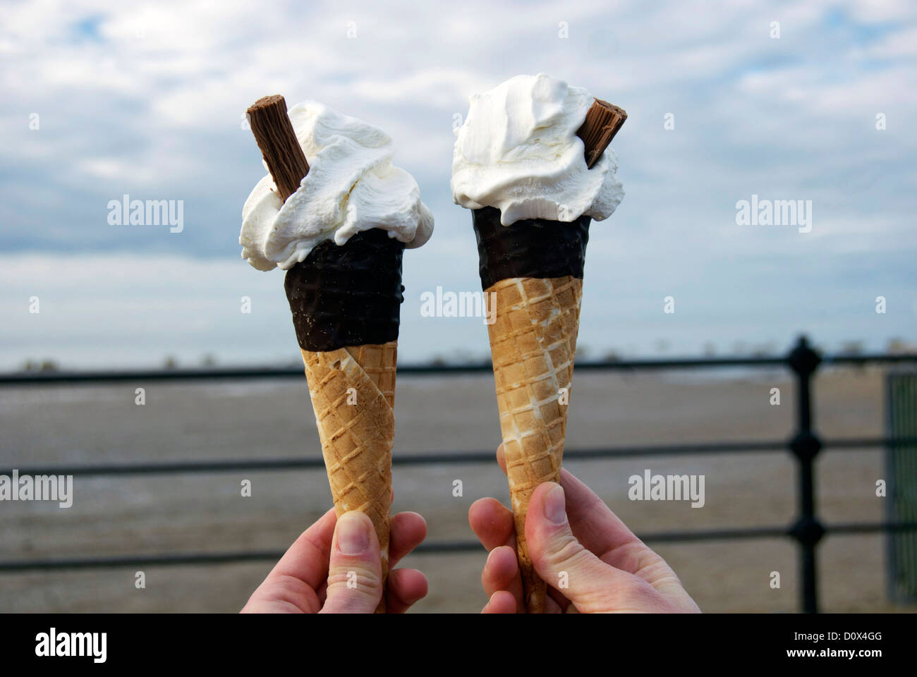Due 99 flake gelati Foto Stock