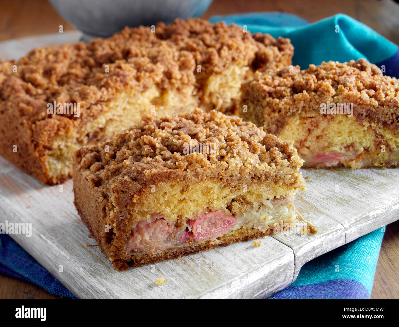 Rabarbaro crumble cake Foto Stock