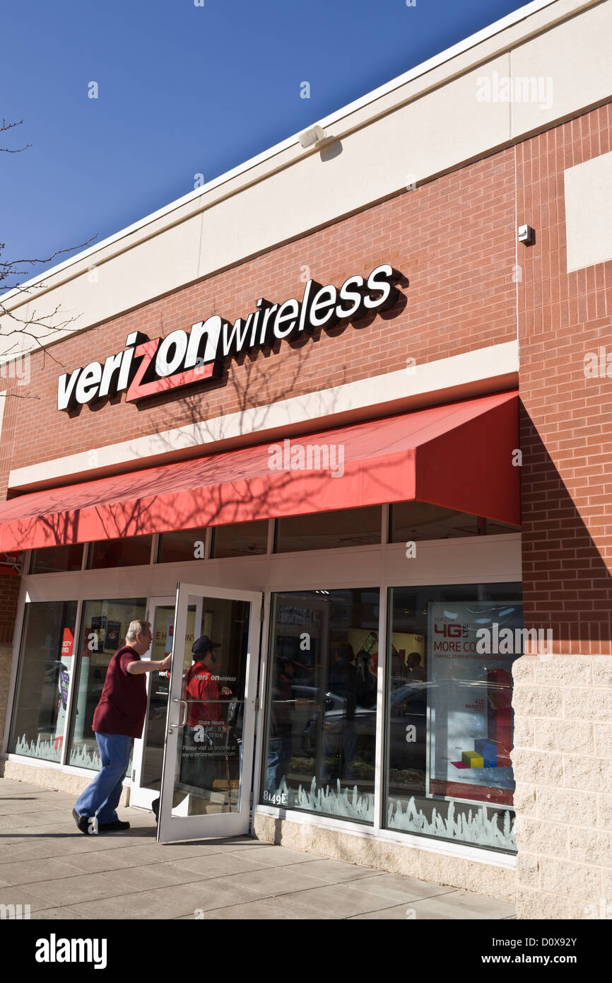 Verizon Wireless Store, ad un centro commerciale di Maryland, Stati Uniti d'America Foto Stock