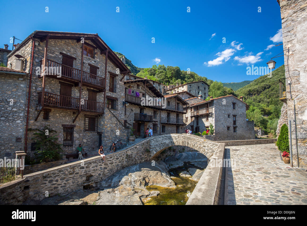 Spagna, Europa, Catalonia, provincia di Girona, generano, città, architettura, il ponte medievale, Mediterraneo, natura e pittoresca, Pira Foto Stock