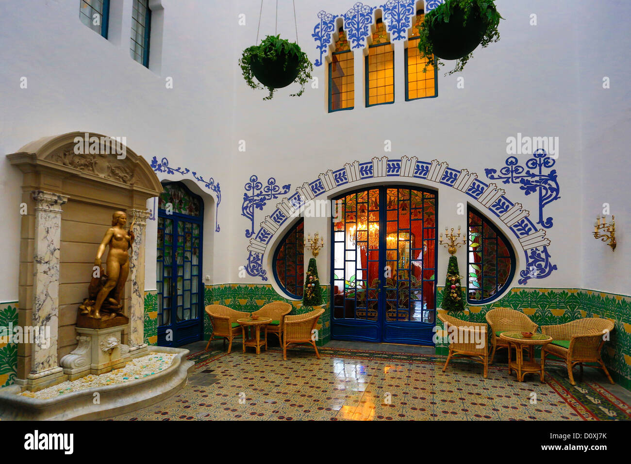 Spagna, Europa, Catalonia, provincia di Girona, Tossa de Mar Città, Diana Hotel, architettura, arte, artistico, Costa Brava, decorazione Foto Stock