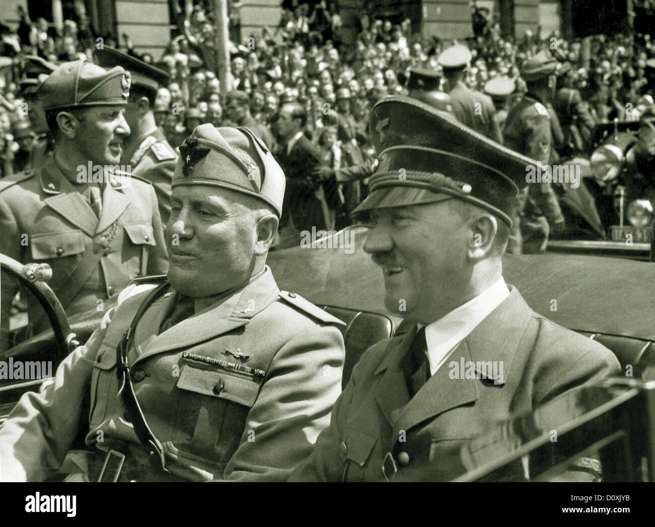 Benito Mussolini, Adolf Hitler, Hitler e Mussolini, carparade, Monaco di Baviera, Germania, 1940, Foto Stock