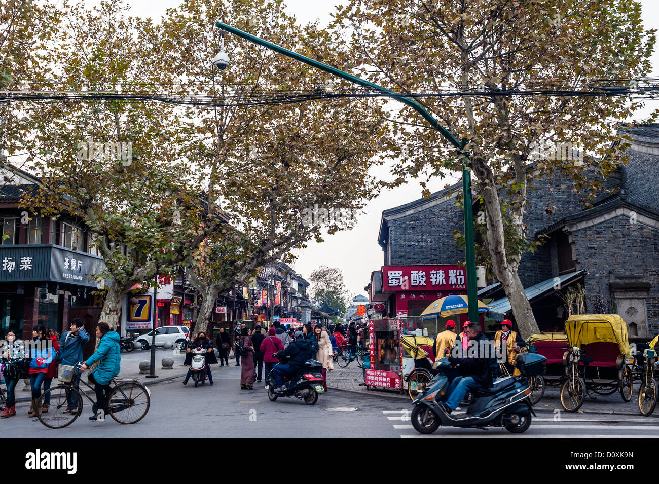 Ore occupate nella città di Yangzhou Cina Foto Stock