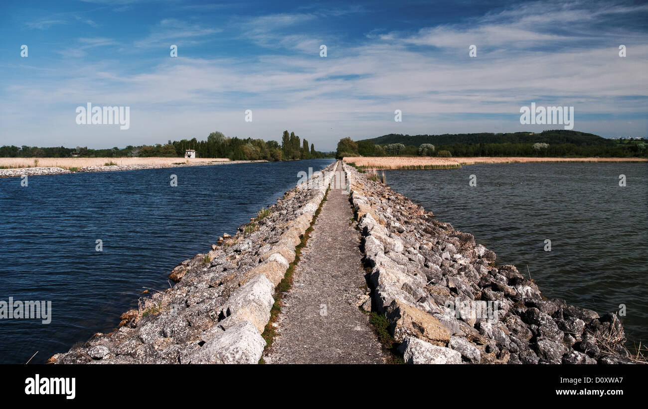 Broye, canal, Chablais, dam, fiume, sky, Horizon, skyline, canal, canale, Canton Berna, canton Vaud, Neuenburgersee, Switzerla Foto Stock