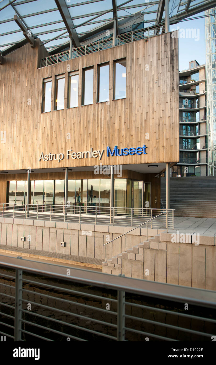 Il Astrup Fearnley Museet costruito da Renzo Piano sulla isola di Tjuvholmen a Oslo il waterfront vetrine di arte contemporanea. Foto Stock