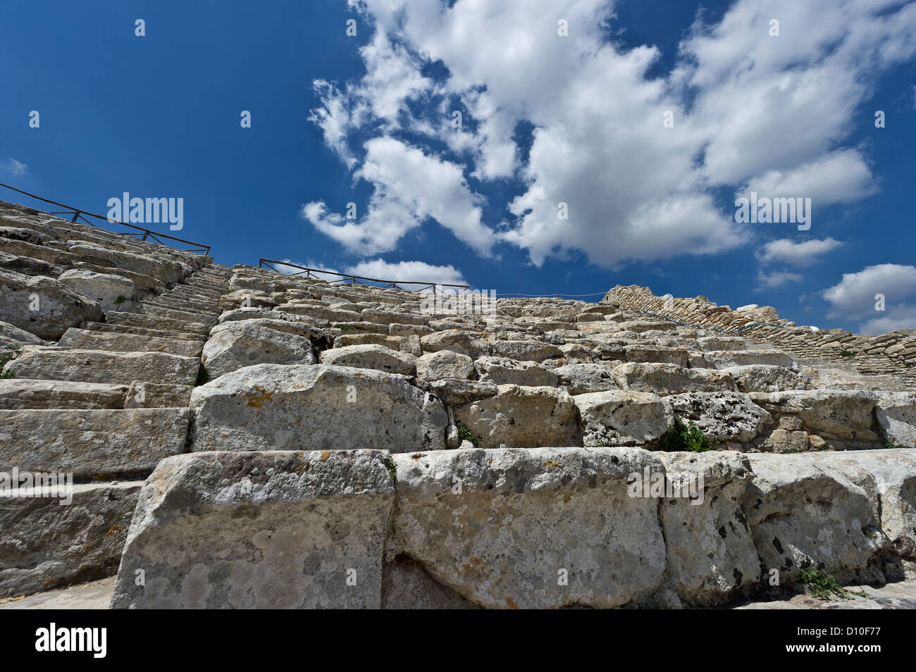 Un dettaglio del teatro greco di Segesta, Sicilia, Italia Foto Stock