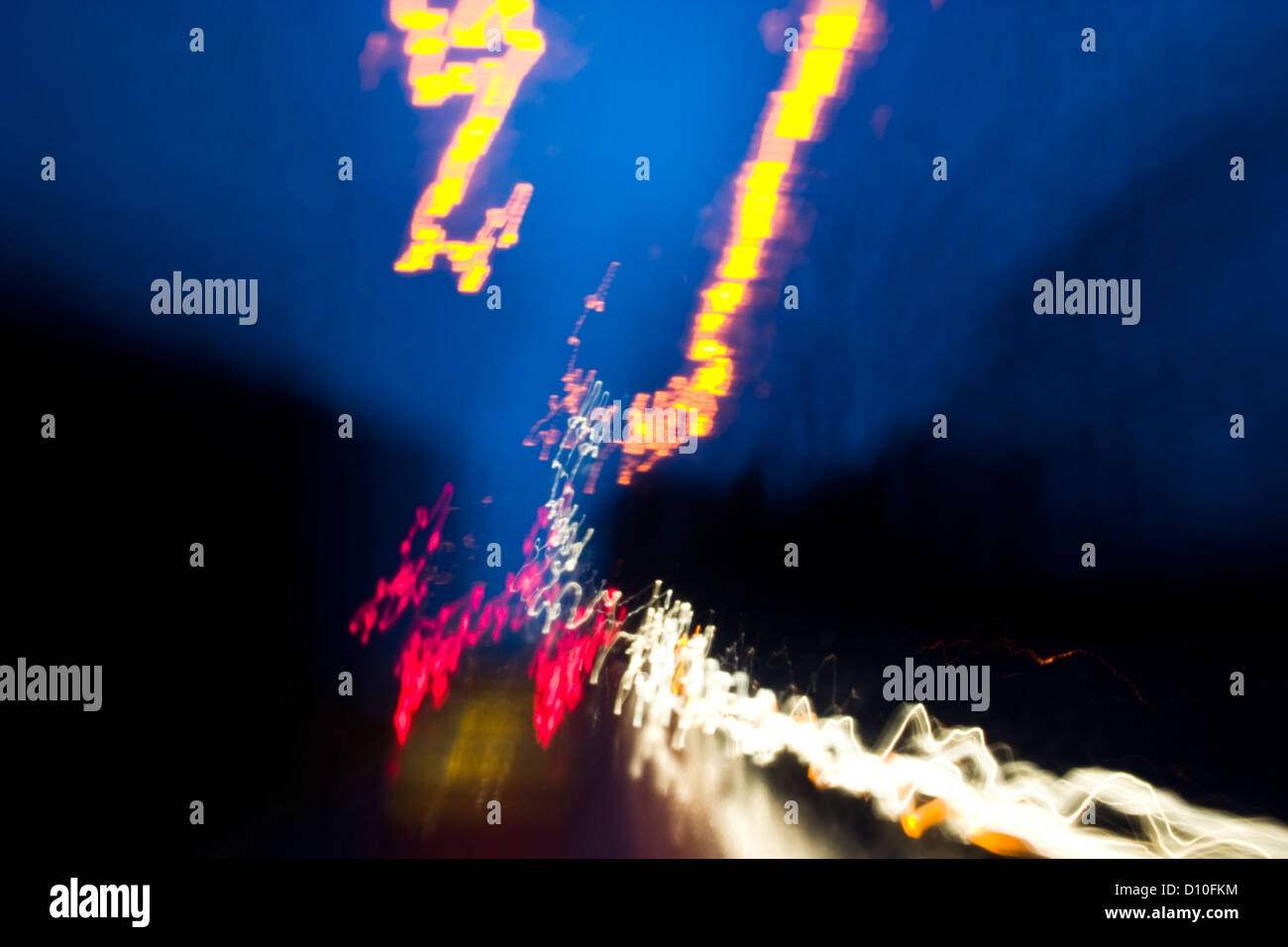 Autostrada M62 Leeds semaforo sentieri fatti da Luci auto Foto Stock