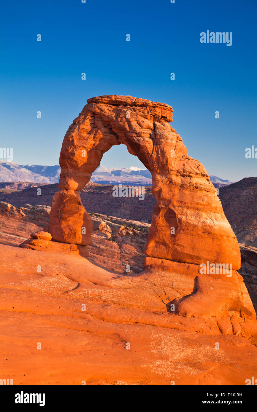 Delicate Arch Arches National Park vicino a Moab Utah USA Stati Uniti d'America Foto Stock