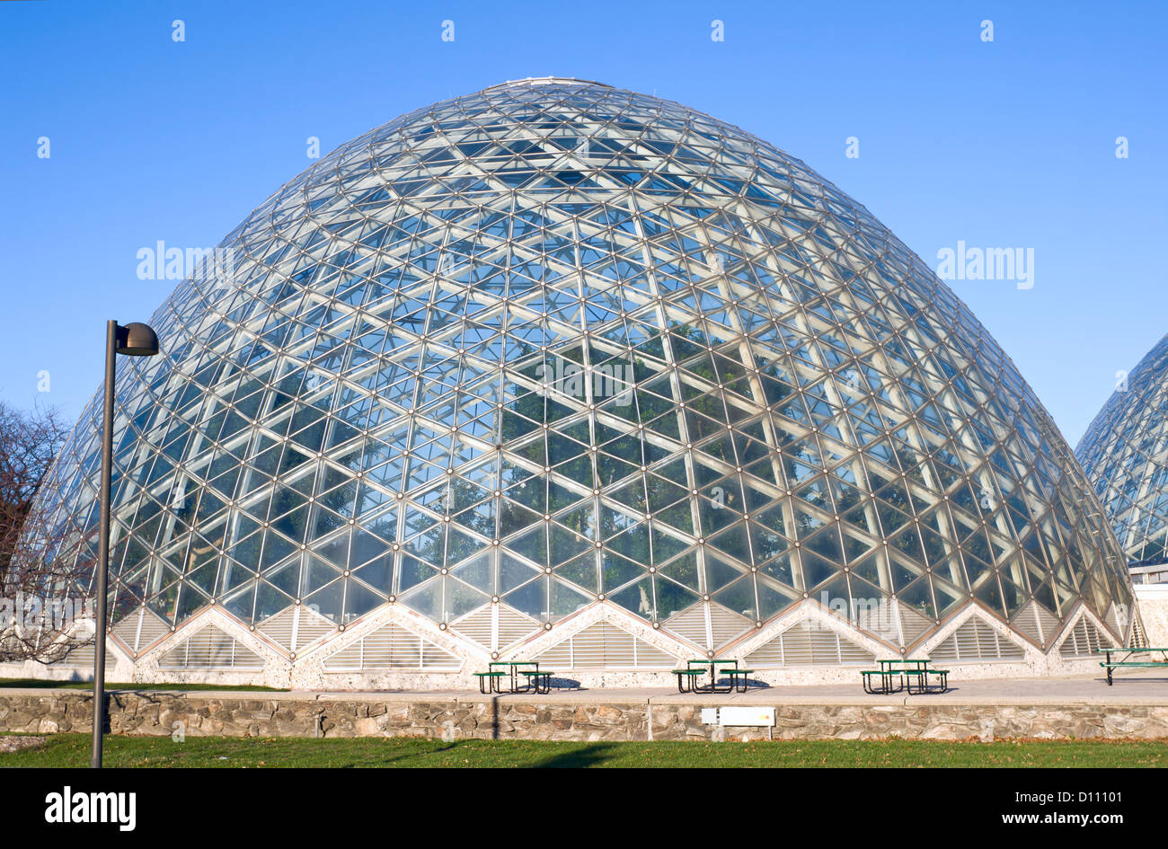 Giardino Botanico Di Cupola Di Vetro a Milwaukee Fotografia Editoriale -  Immagine di giardino, vetro: 208002357