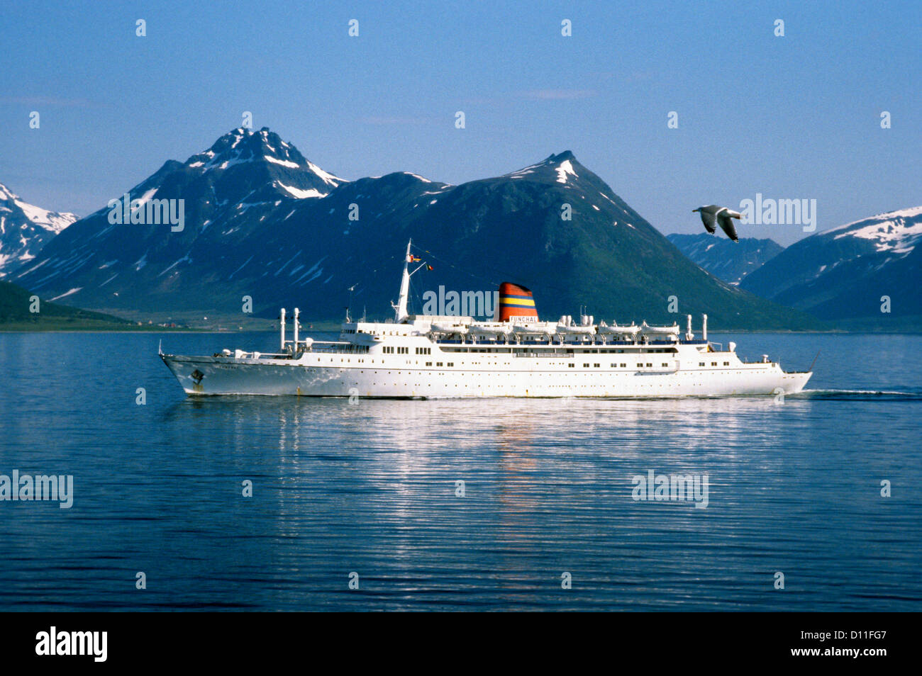 Anni Settanta anni ottanta SS FUNCHAL NAVE DA CROCIERA fuori costa della Norvegia Foto Stock