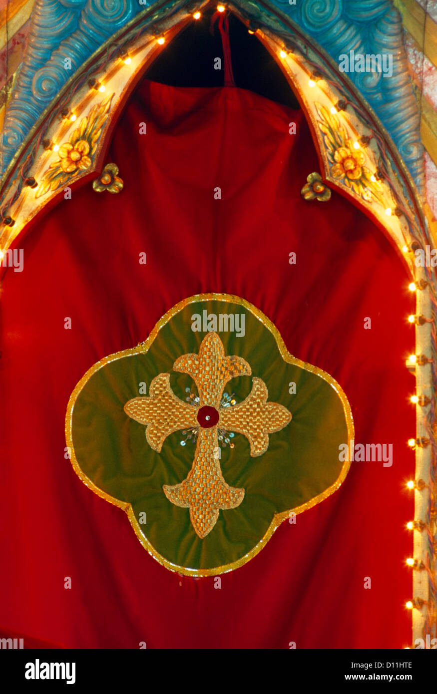 Il Kerala India Niranam Valiyapally St Mary's Chiesa siro-ortodossa Cross Foto Stock