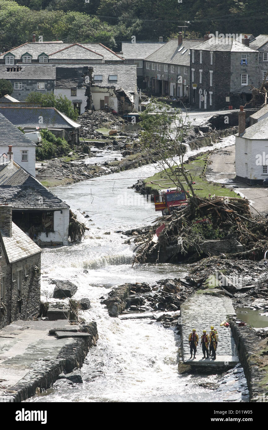 Conseguenze del Boscastle inondazioni nel 2004. Foto Stock