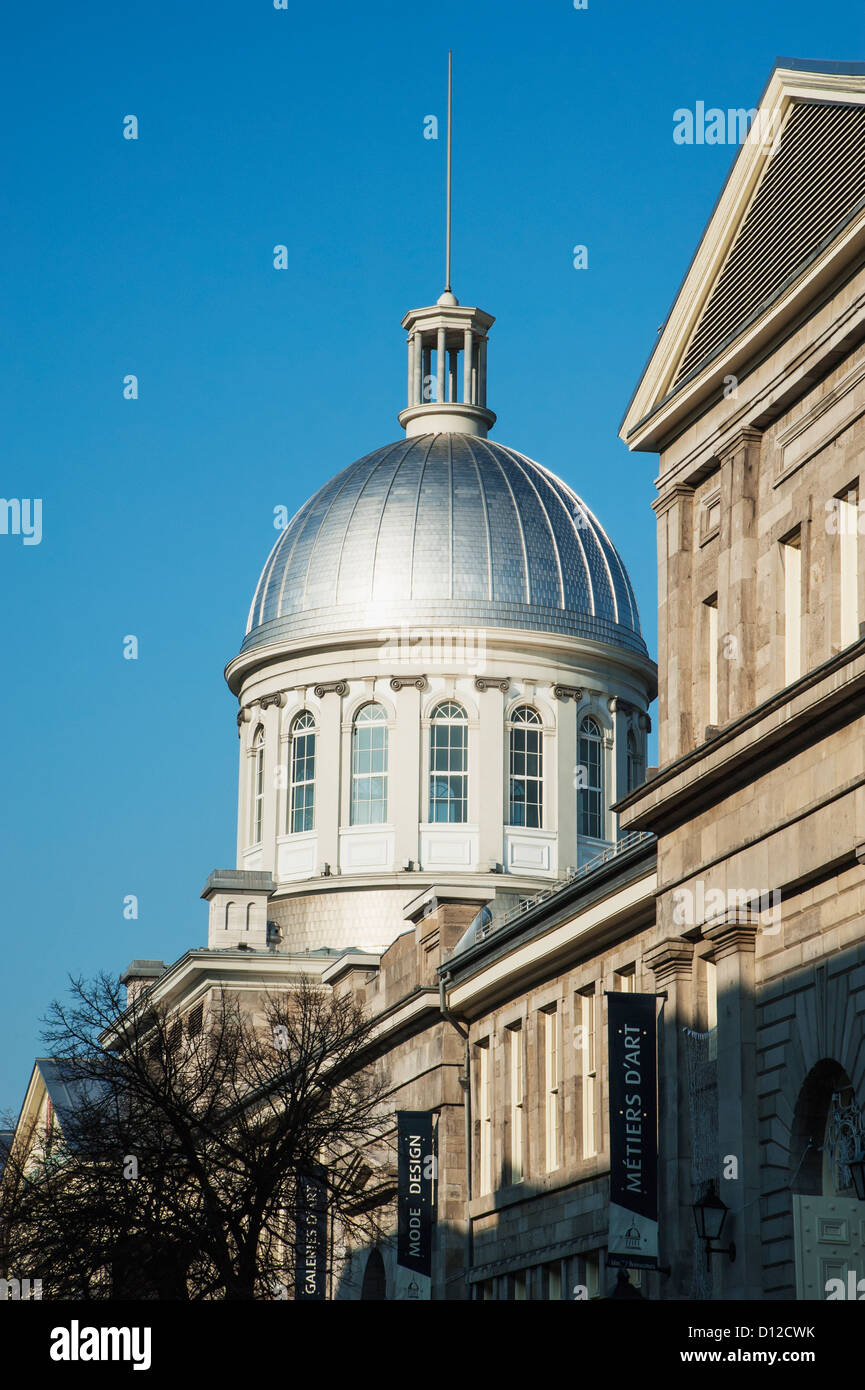 Argento cupola del Mercato di Bonsecours contro un cielo blu; Montreal Québec Canada Foto Stock