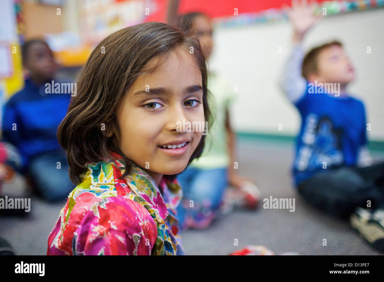 Multi-Ethnic canadese di nuovo i bambini in una scuola di ESL; Guelph Ontario Canada Foto Stock