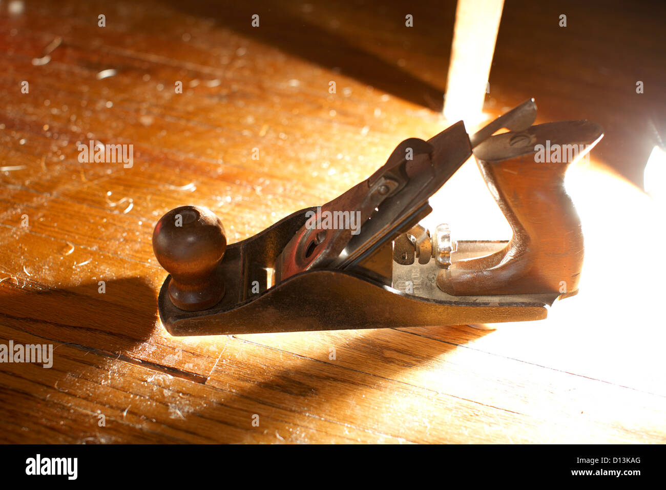 Stanley piano a mano sulla superficie di legno. Foto Stock