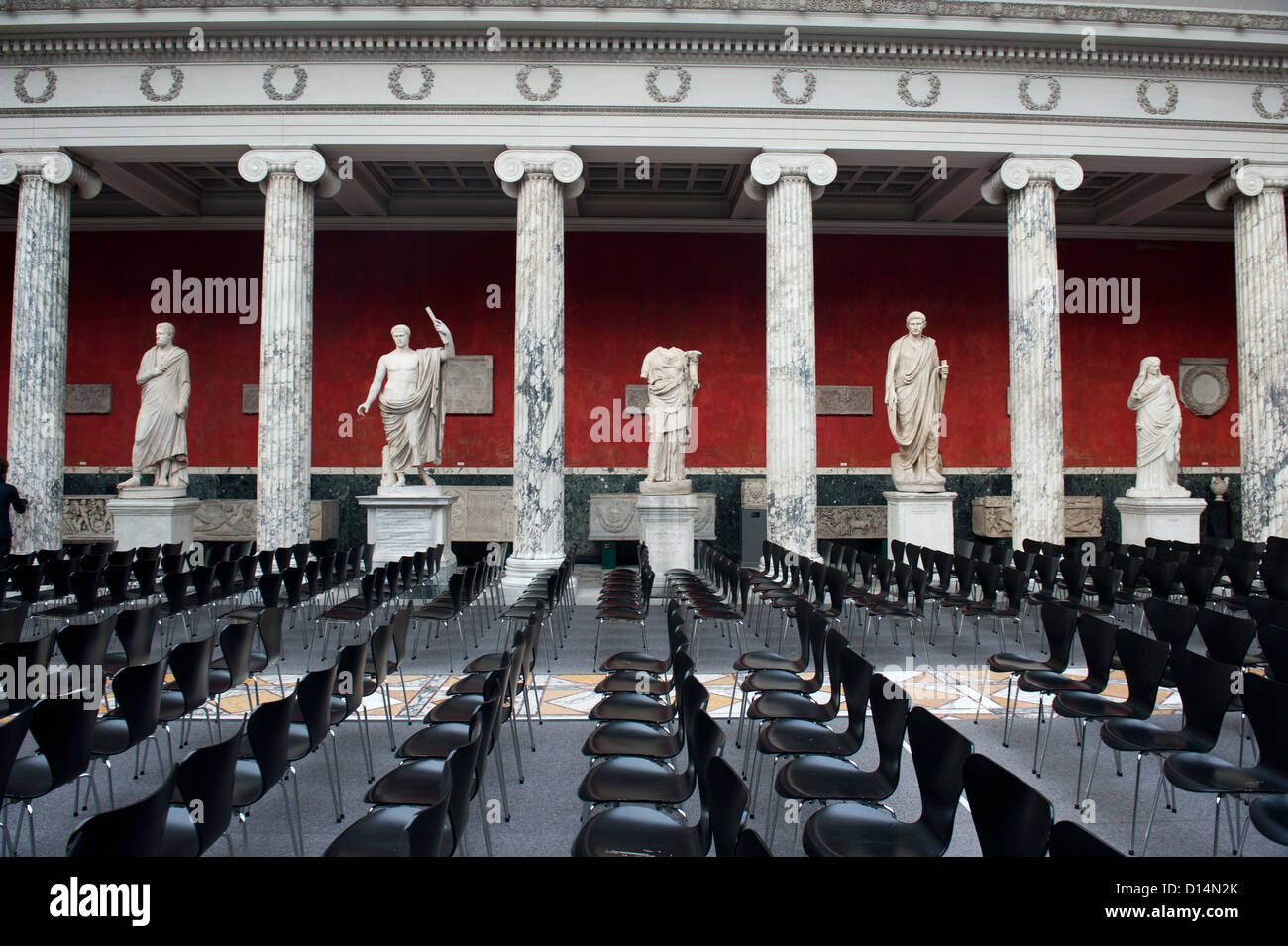 Ny Carlsberg Glyptotek, la sala conferenze con la scultura antica. Foto Stock