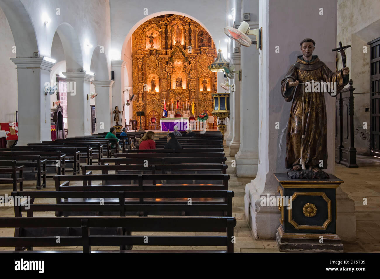 San Juan Bautista o parrocchiali sindaco Chiesa, Remedios, Santa Clara Provincia, Cuba Foto Stock