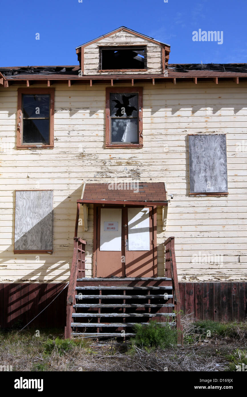 Edificio abbandonato al chiuso Mare isola cantiere navale nei pressi di Vallejo, California Foto Stock