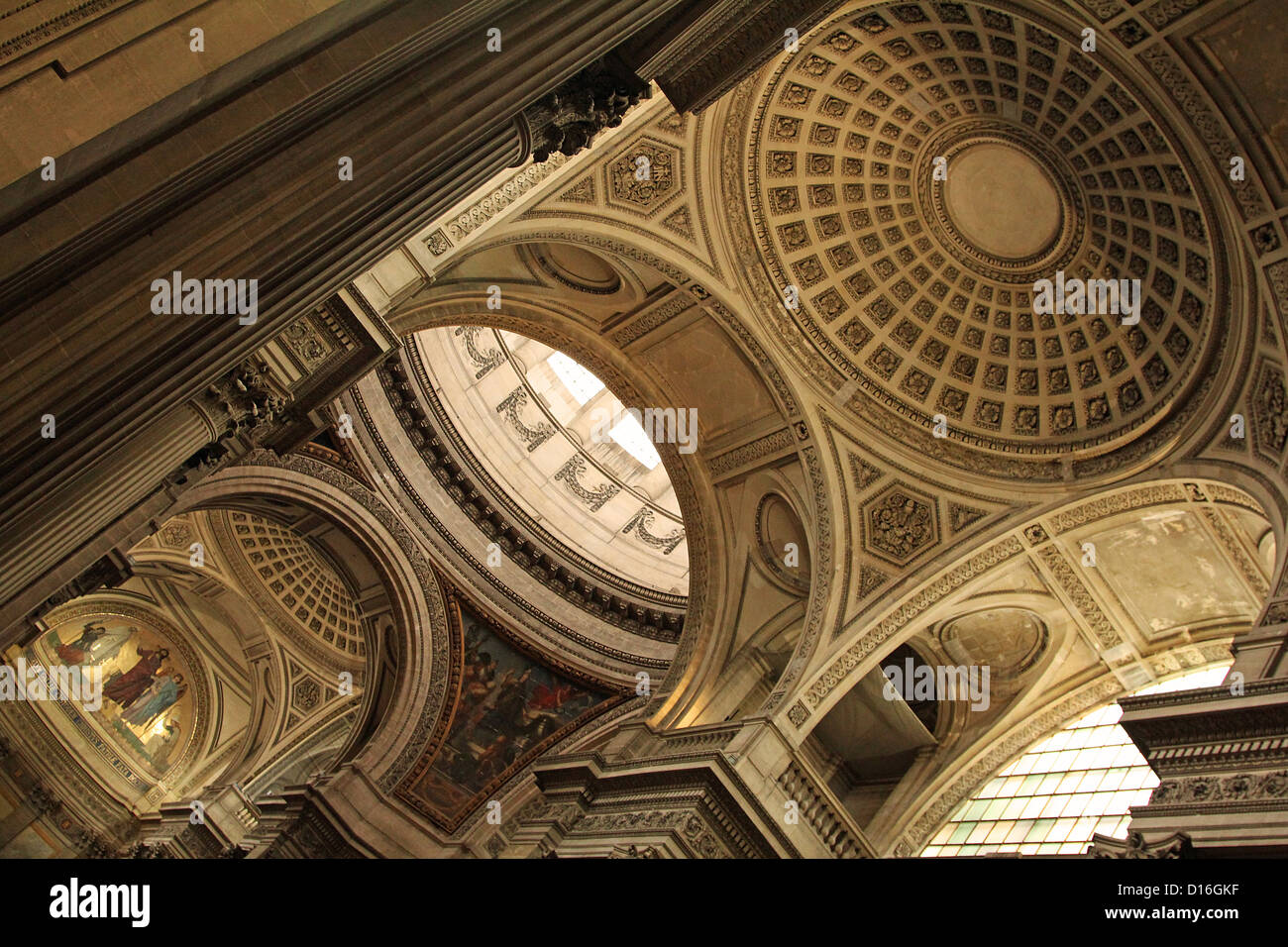 Archi e cupole del Pantheon di Parigi. Pantheon degli eroi nazionali. Foto Stock