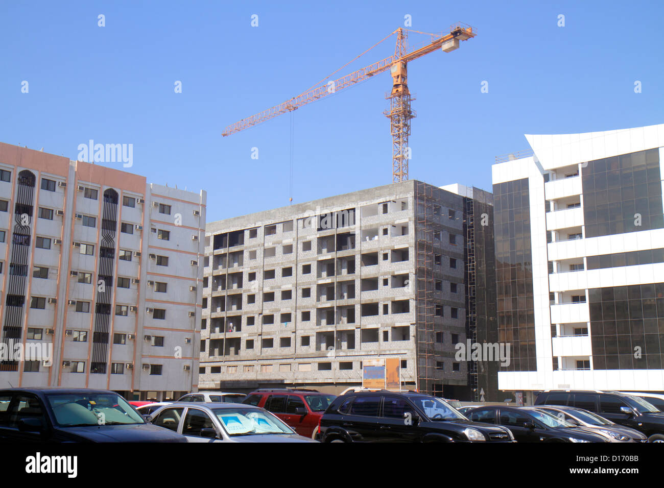 Dubai UAE,Emirati Arabi Uniti,Deira,al Rigga,sotto costruzione nuovo cantiere builder,costruzione,condominio appartamenti residenziali costruire Foto Stock