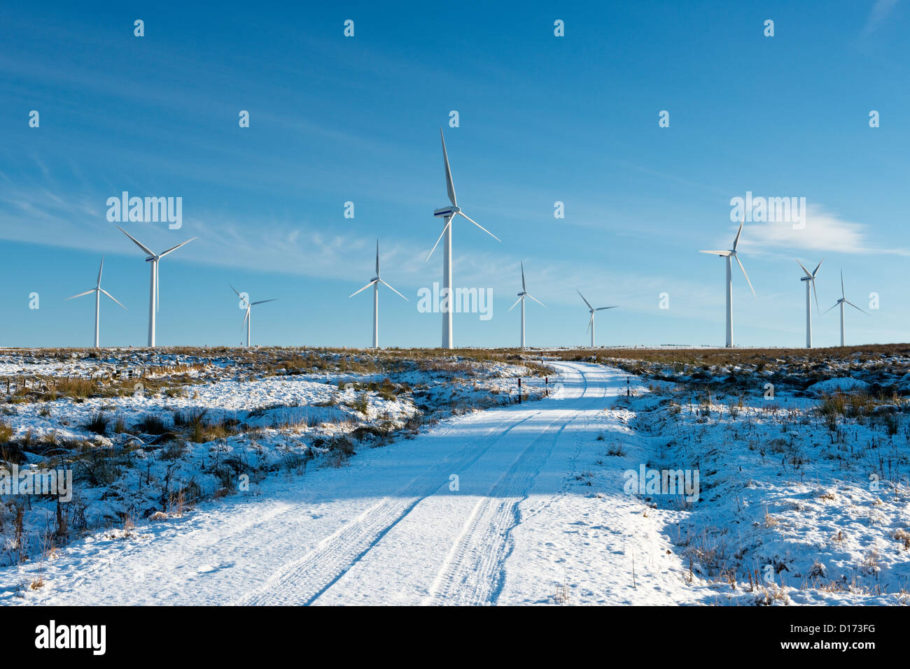 Turbina eolica farm alla Dun diritto nei confini scozzesi Foto Stock