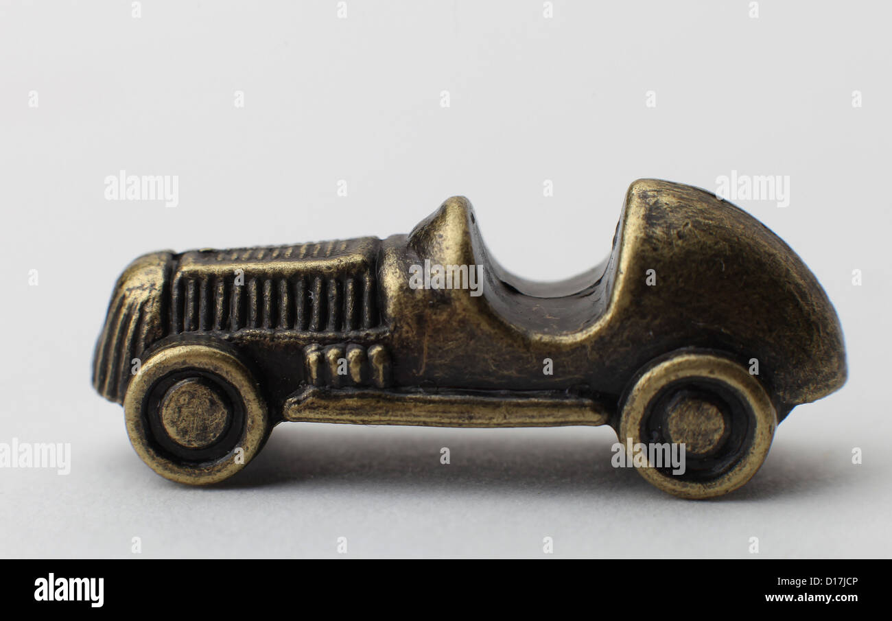 Auto in metallo pezzo i giocatori dal gioco di bordo del monopolio. Foto Stock