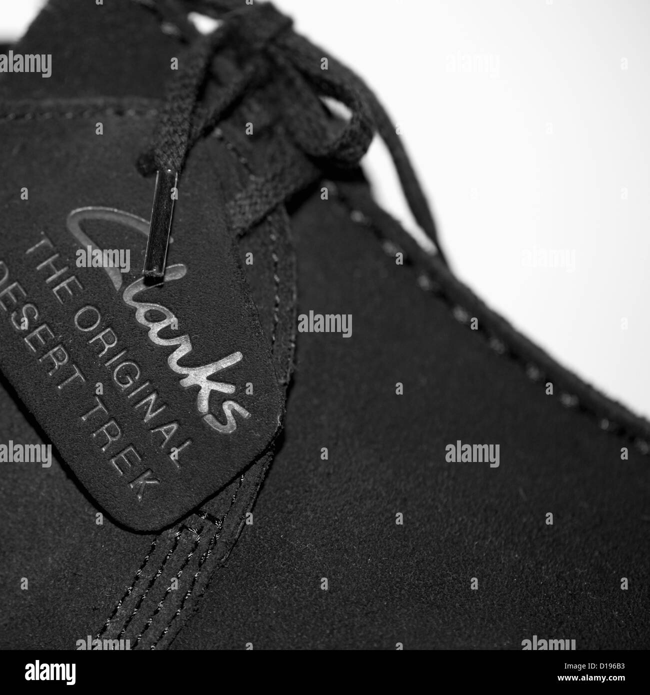 Close-up di un camoscio nero Clarks Desert Trek scarpa Foto Stock