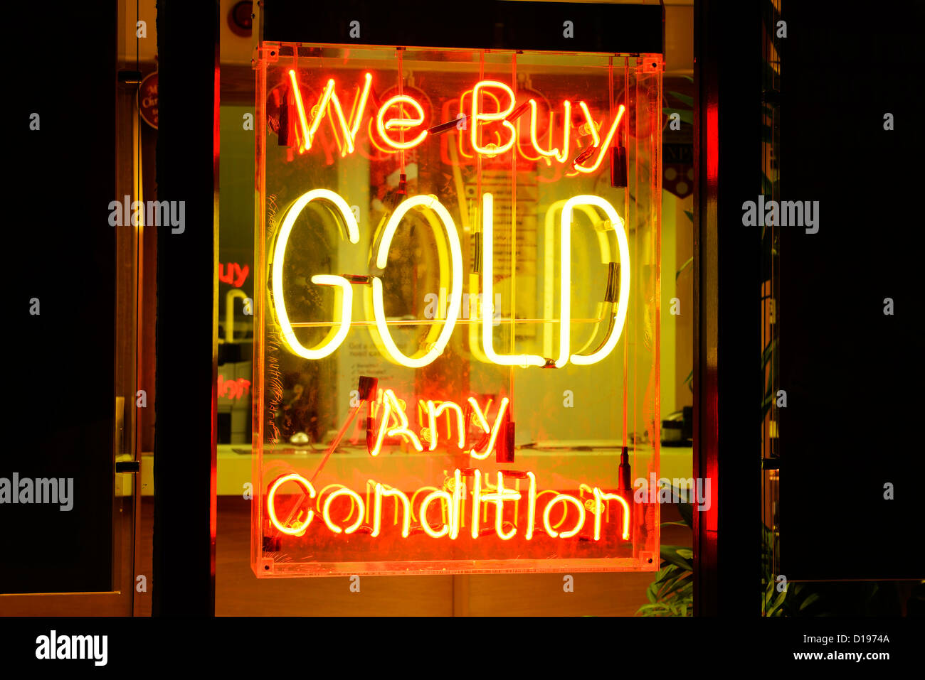 Abbiamo comprare oro qualsiasi condizione insegna al neon Foto Stock