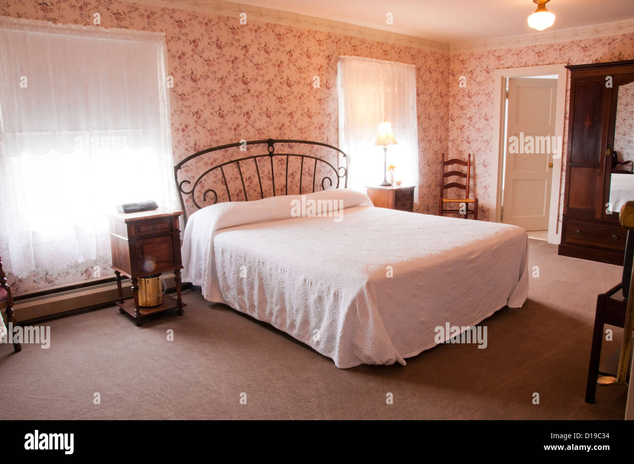 Interior vecchio hotel bedroom Foto Stock