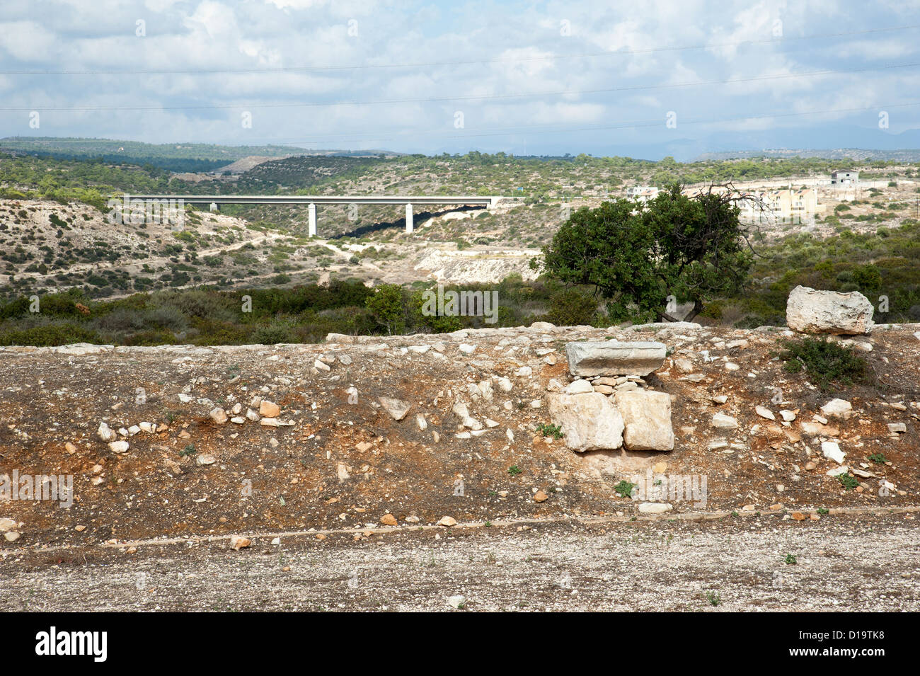 Lo stadio che risale secondo ANNUNCIO di secolo a Kourion Sito Archeologico vicino a Lemesos Cipro i resti della parete esterna Foto Stock