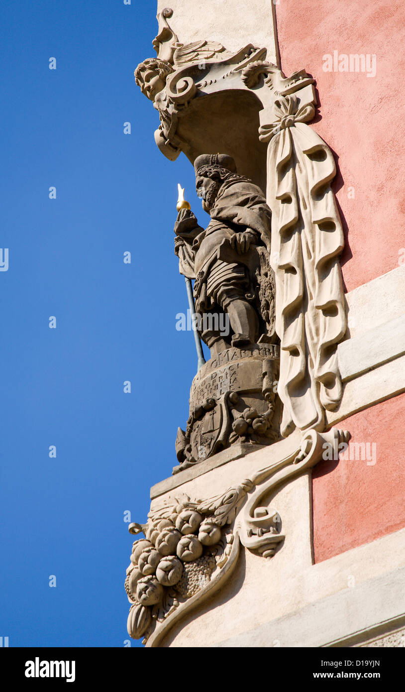 Praga - st. Statua di Venceslao dalla facciata della casa - Quartiere Piccolo Foto Stock