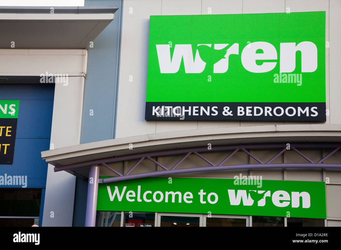 Negozio di fronte, magazzino per la vendita al dettaglio, Wren cucine e bagni, REGNO UNITO Foto Stock