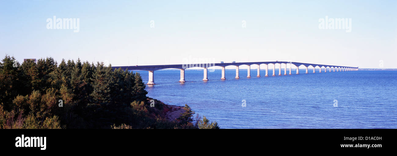 Confederazione ponte che attraversa lo stretto di Northumberland, New Brunswick a Prince Edward Island, PEI, Canada - Vista panoramica Foto Stock