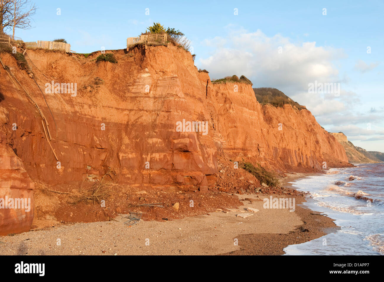 Oriente scogliere a Sidmouth nel Devon con grave erosione costiera e smottamenti Foto Stock