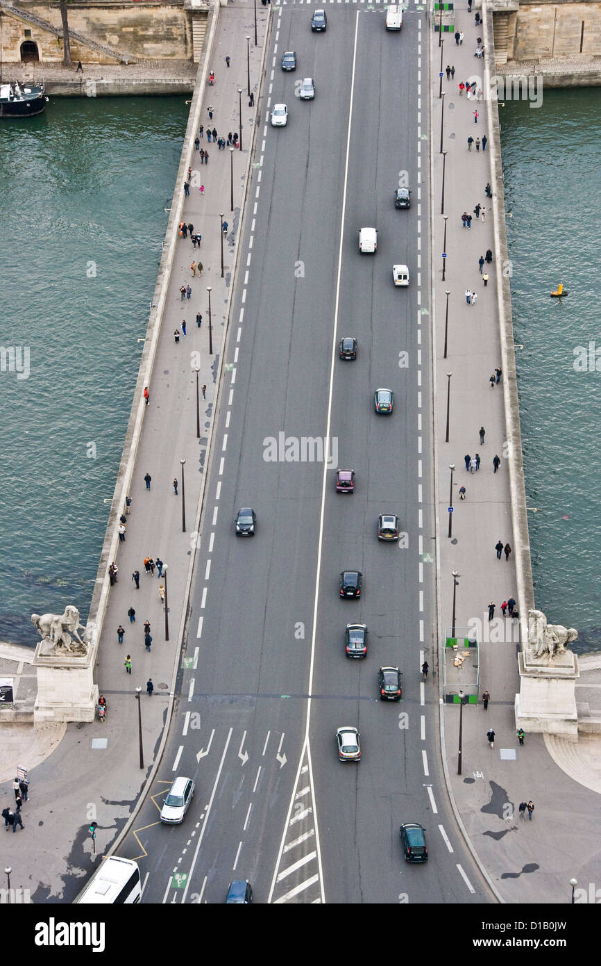 Angolo di Alta Vista del Pont D'Lena e il fiume Senna Foto Stock