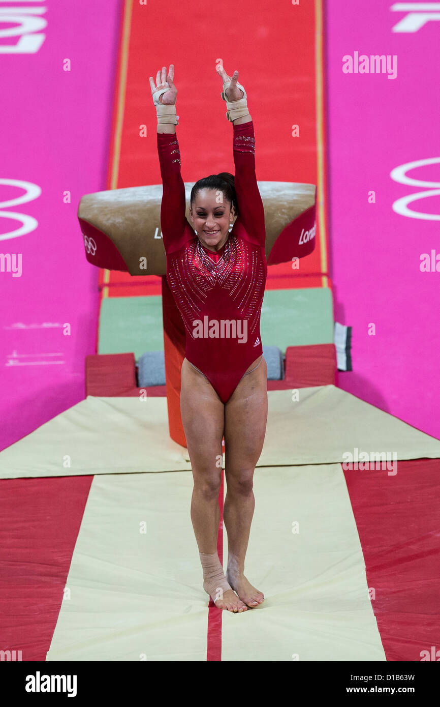 Jordyn Wieber (USA) preforme volta durante la donna della squadra di ginnastica finali all'2012 Olimpiadi Estive Foto Stock