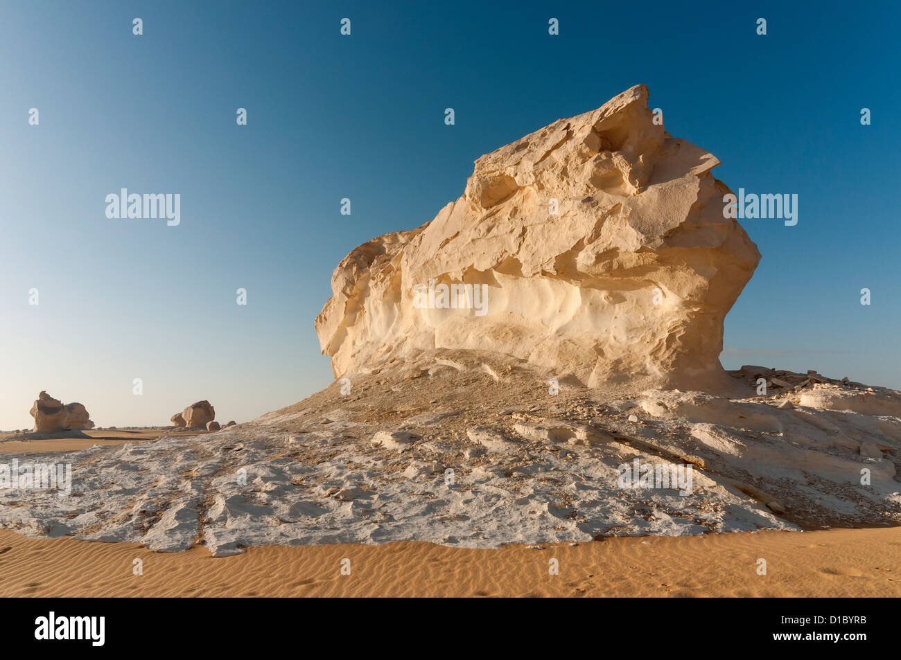 Chalk formazioni rocciose, White Desert (Sahara el Beyda), Egitto Foto Stock