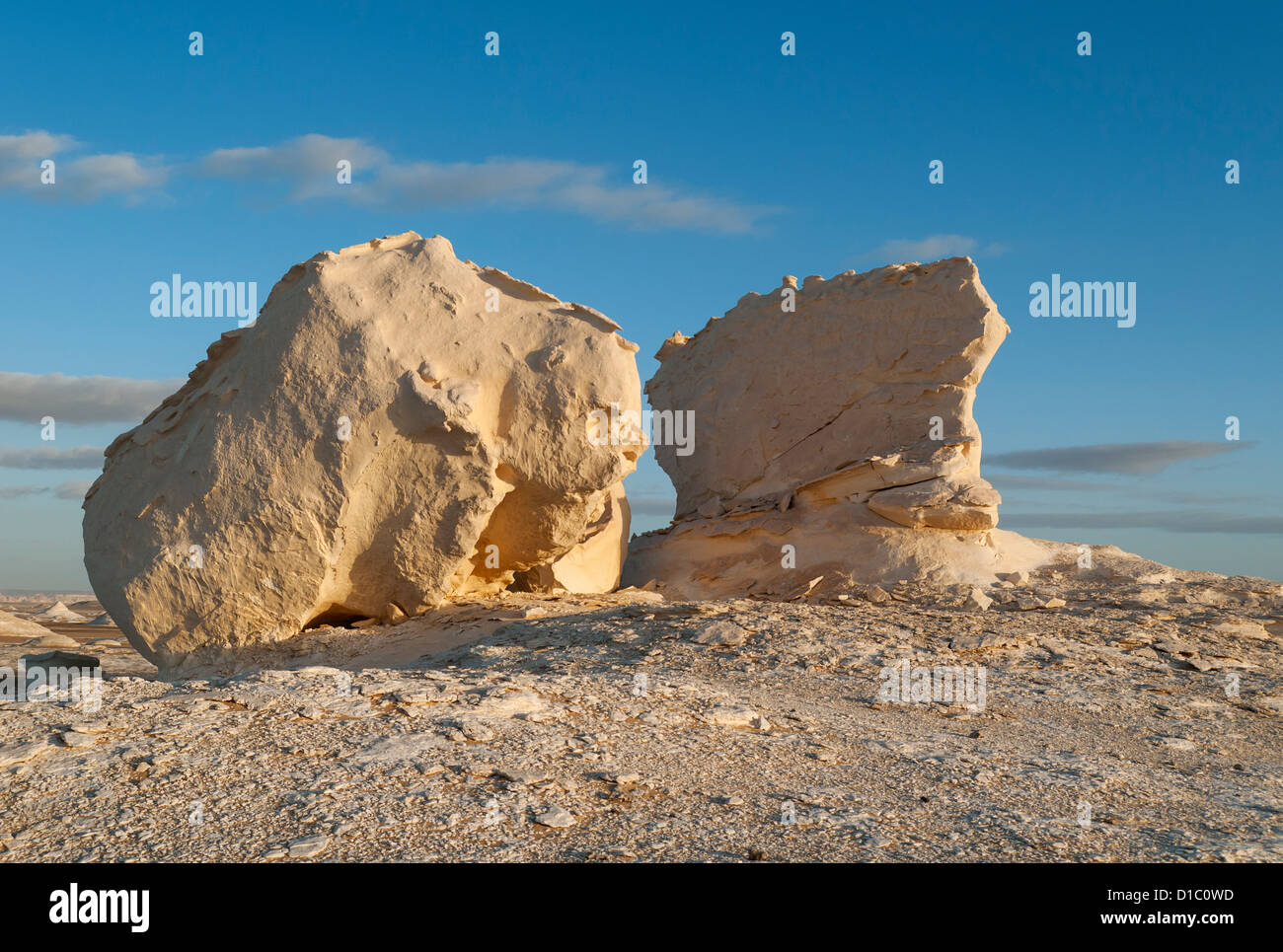 Chalk formazioni rocciose, White Desert (Sahara el Beyda), Egitto Foto Stock