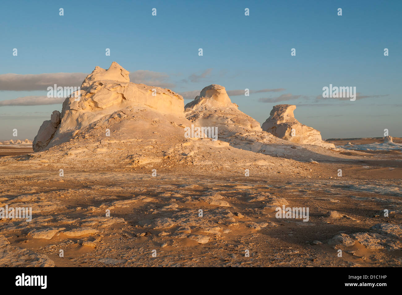 Chalk formazioni rocciose, White Desert (Sahara el Beyda), Egitto Foto Stock